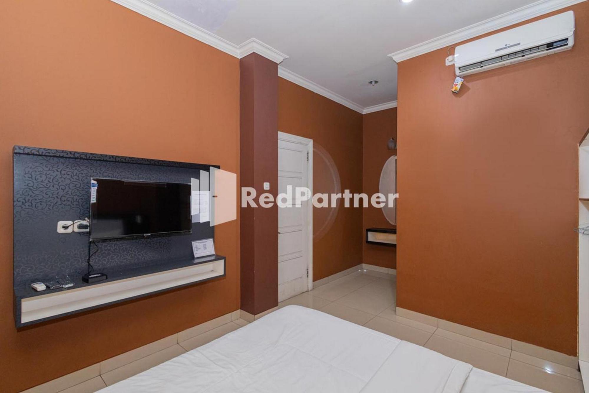 Star Jaksa Mitra Reddoorz Jakarta