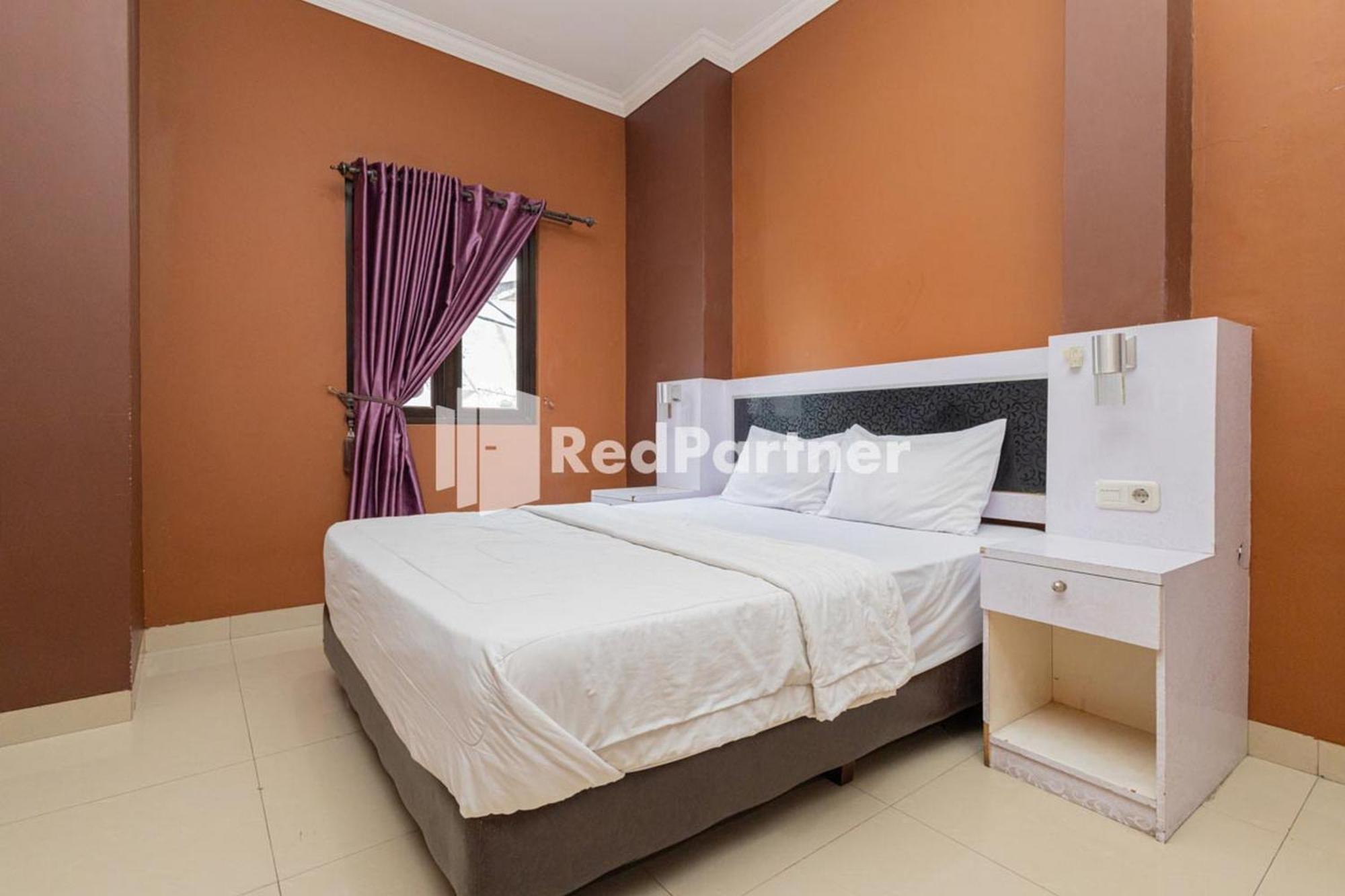 Star Jaksa Mitra Reddoorz Hotel