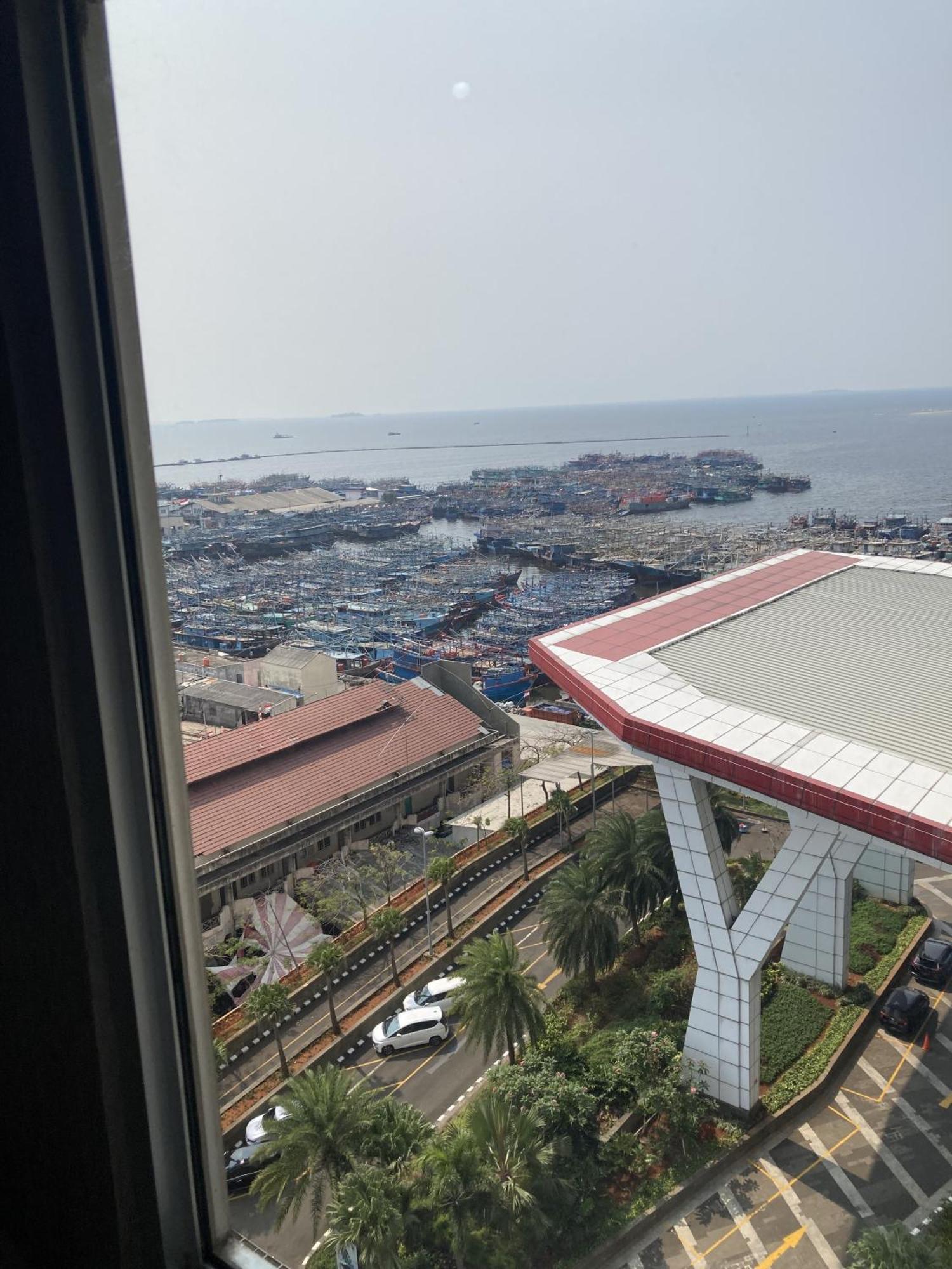 Apartment Bay Pluit - Indra *