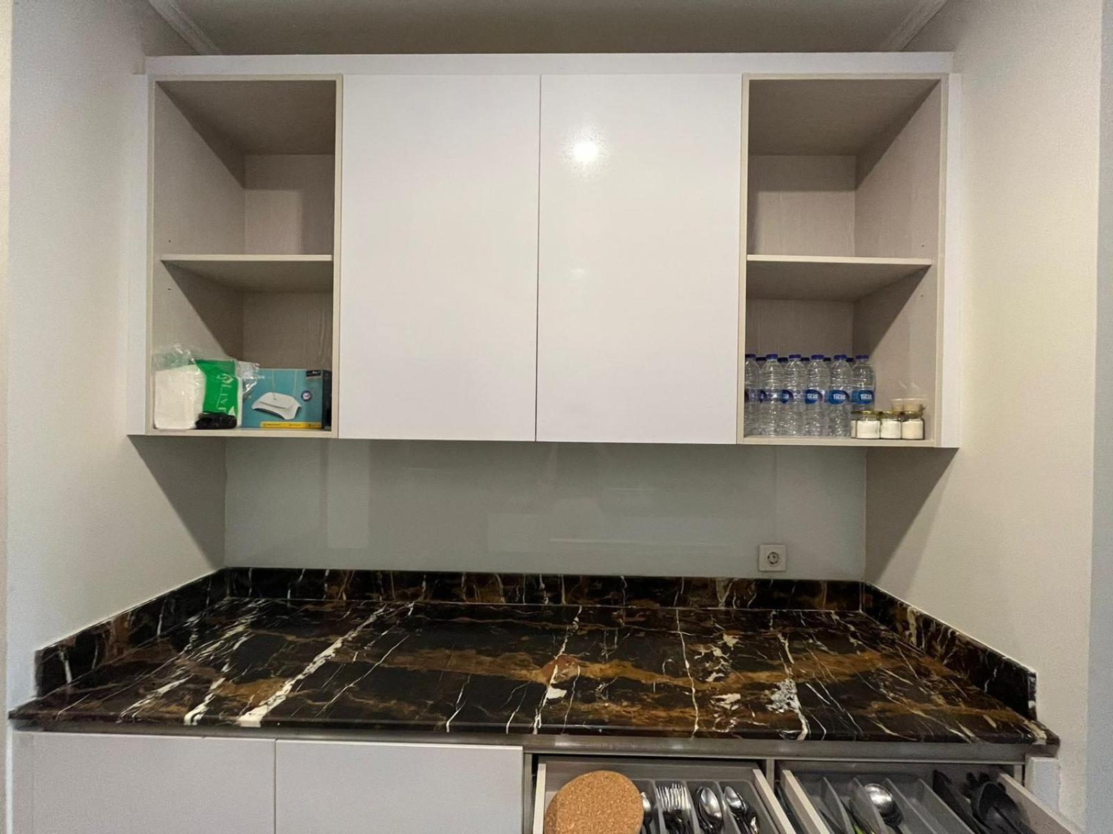 Gin Apartment *