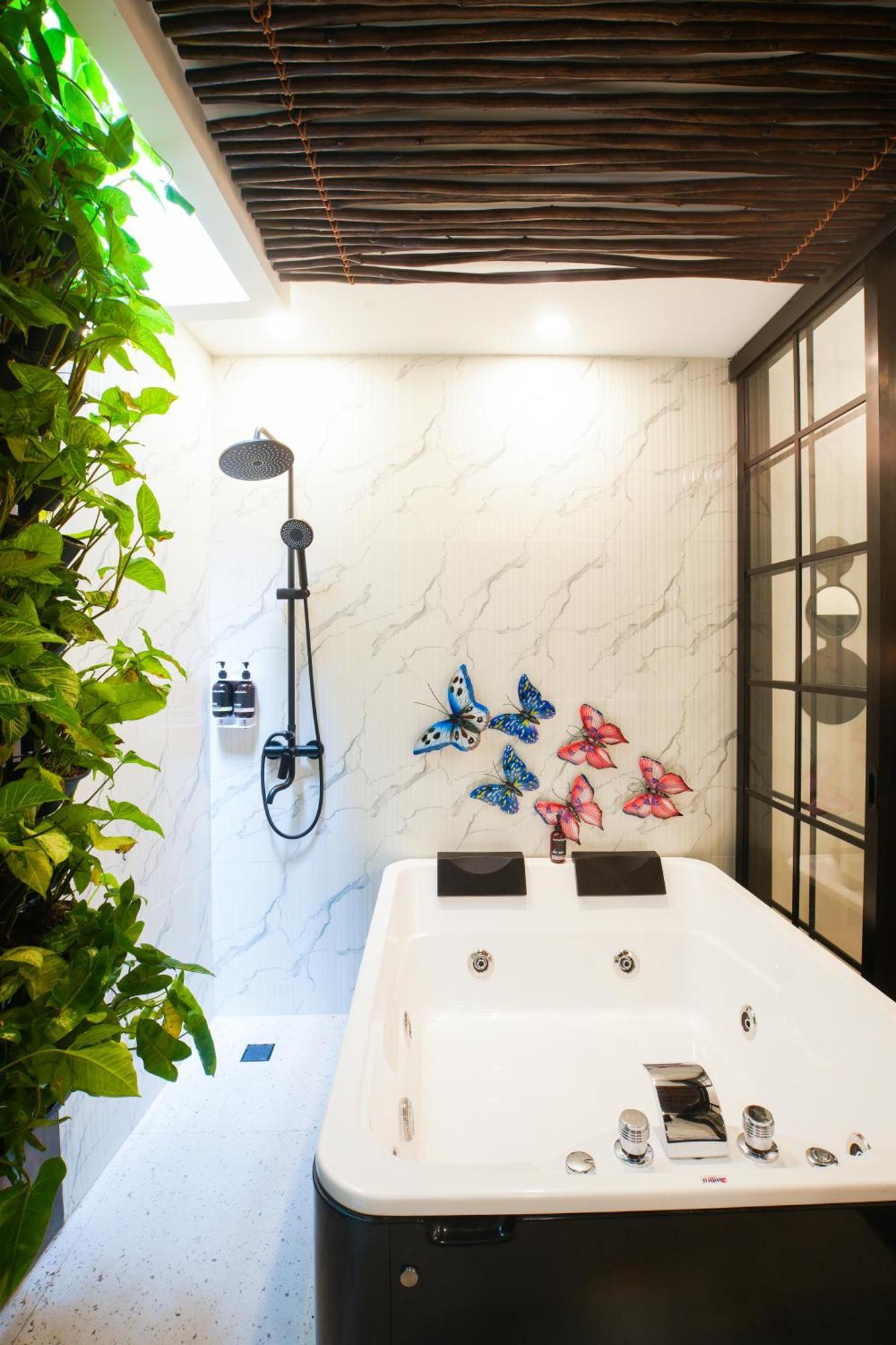 Oak Tree Urban 3*