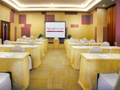 Favehotel Pasar Baru Hotel
