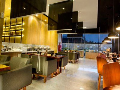 Neo Tendean By Aston 3*