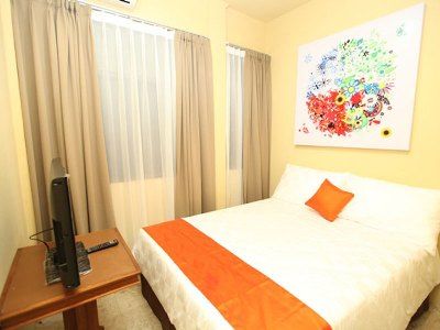 Hotel Maven Cilandak 2*