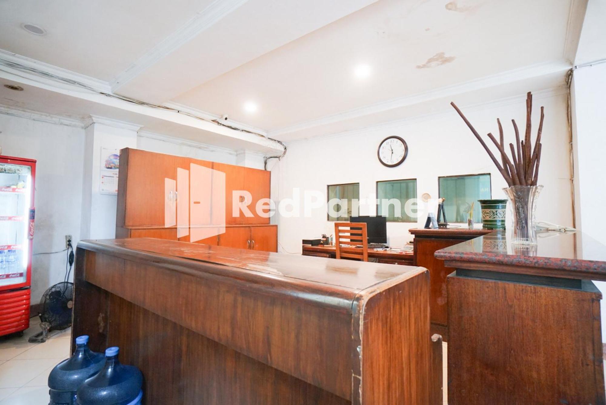 Borobudur Kemayoran Syariah Mitra Reddoorz 2*