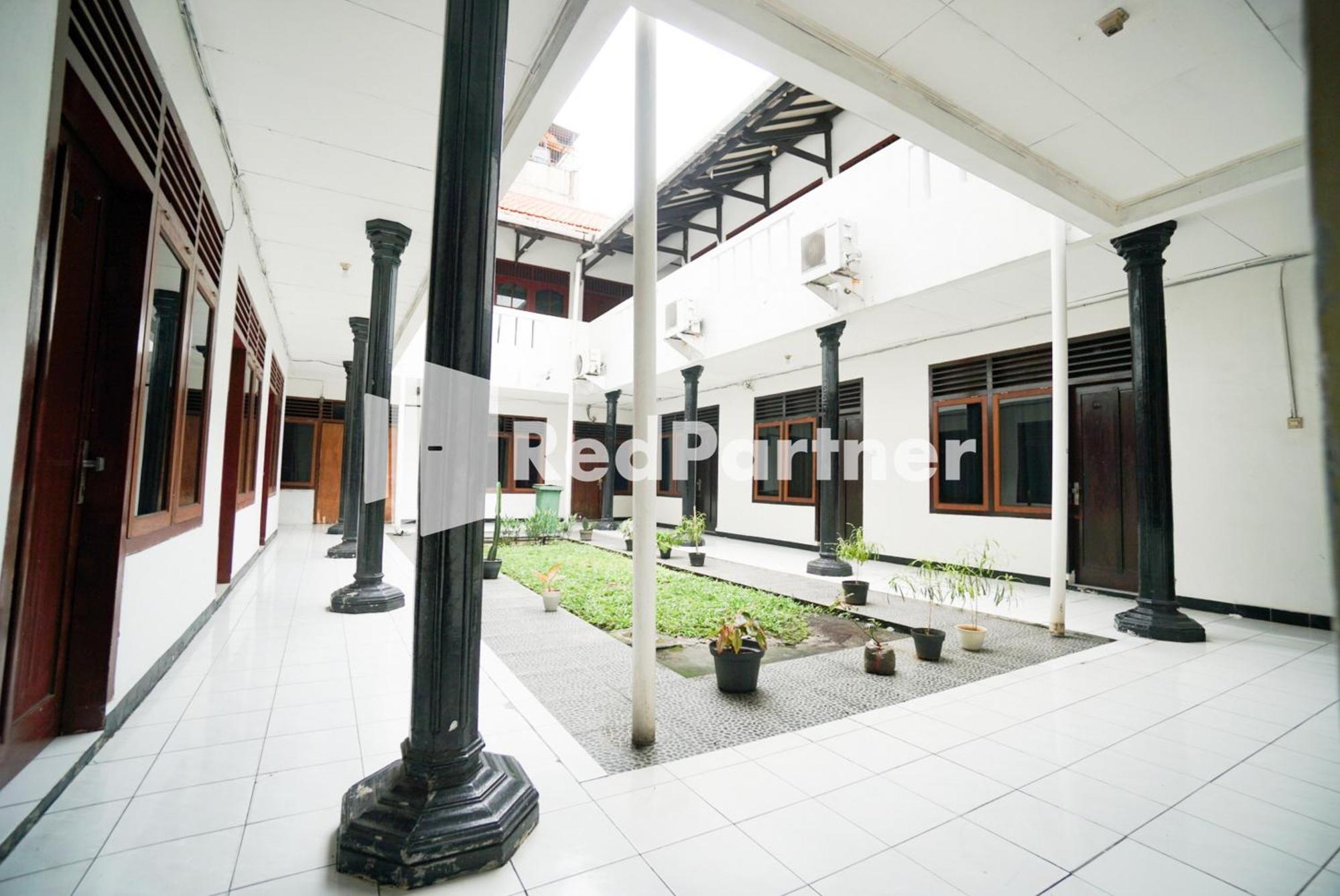 Hotel Borobudur Kemayoran Syariah Mitra Reddoorz