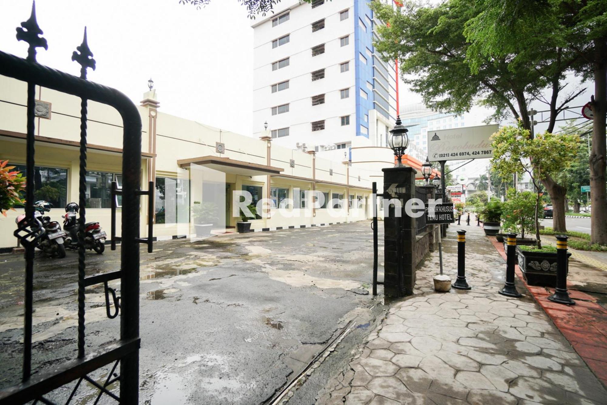 Borobudur Kemayoran Syariah Mitra Reddoorz Hotel 2*