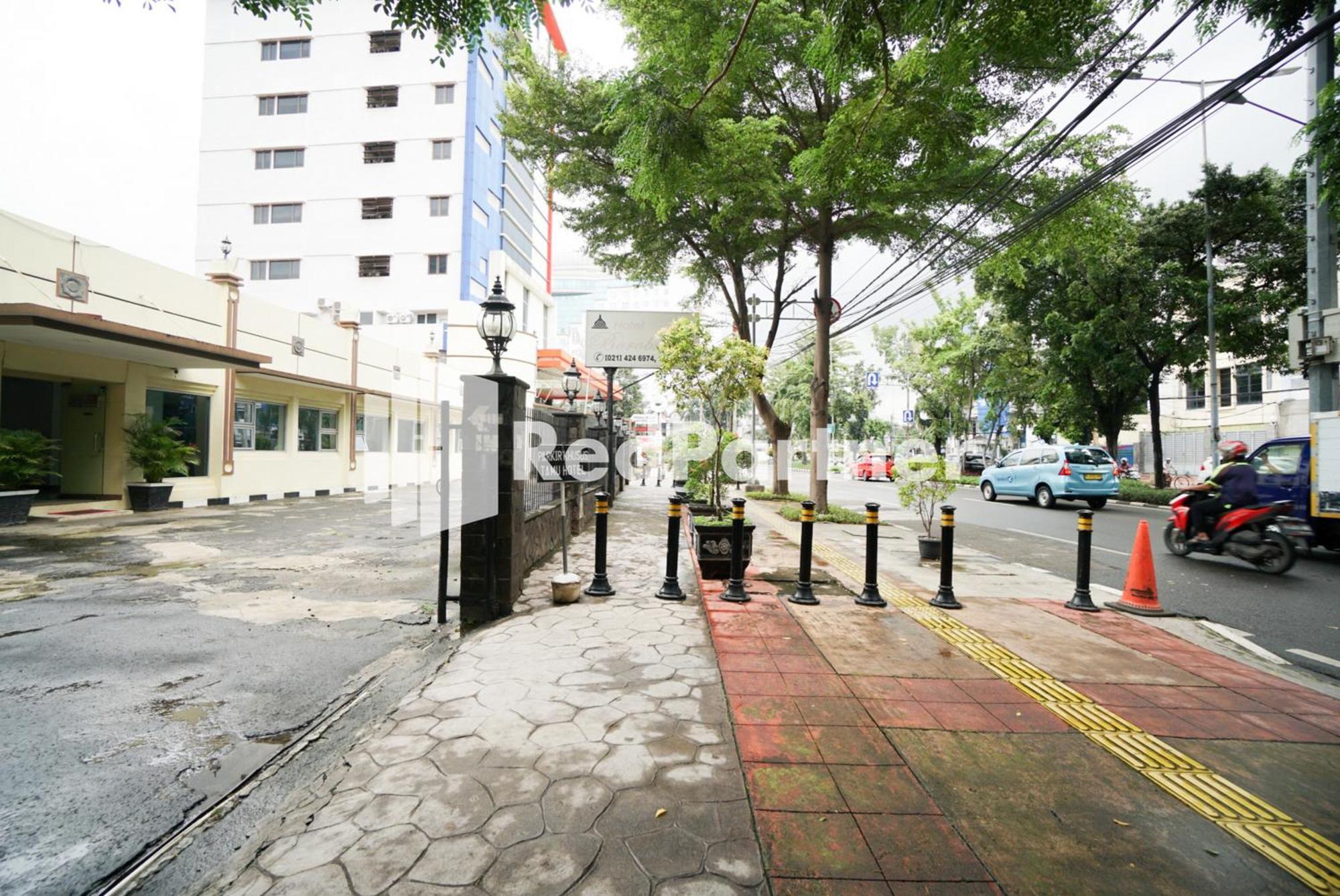 Borobudur Kemayoran Syariah Mitra Reddoorz Hotel 2*