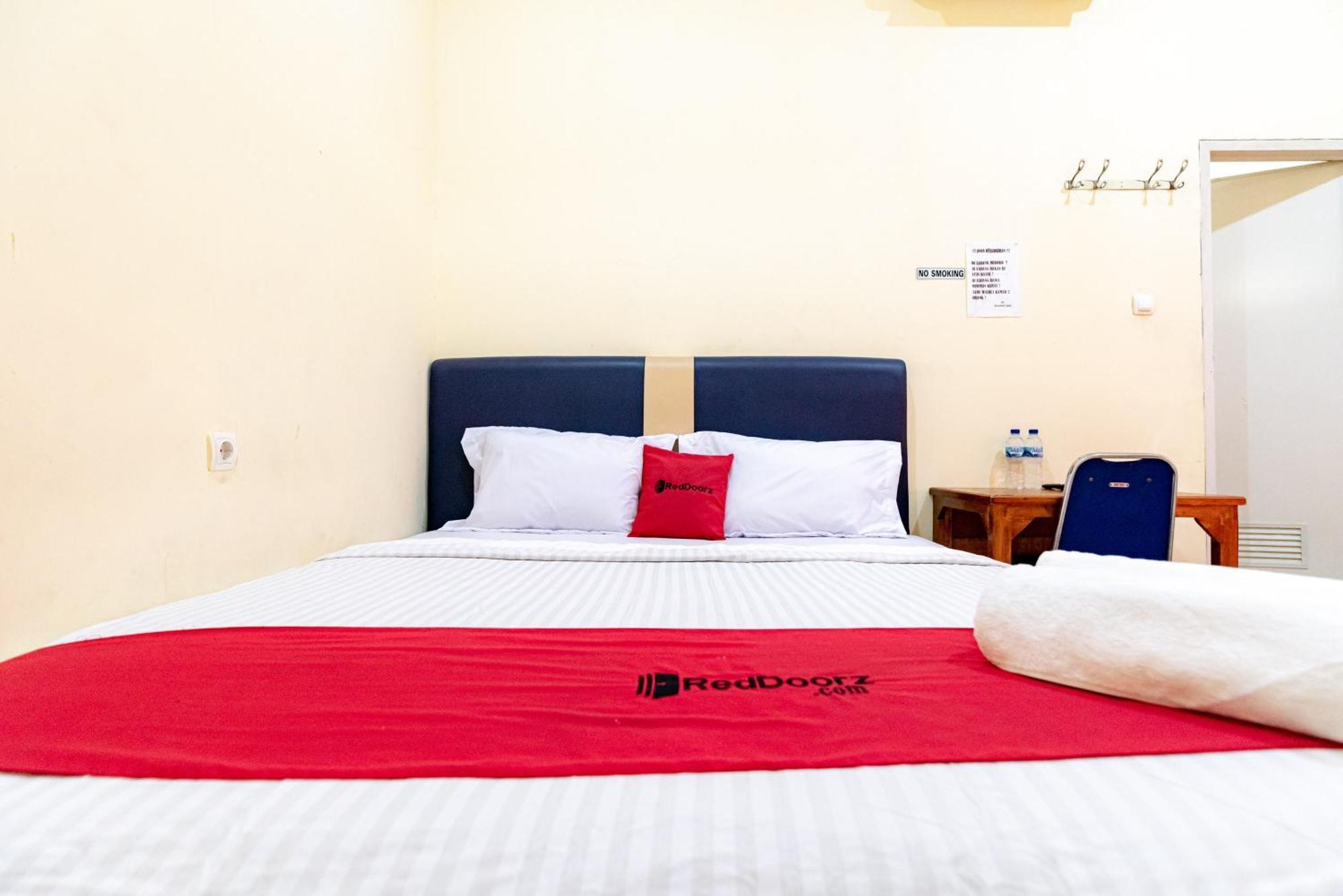 Reddoorz Near Kelapa Gading Jakarta