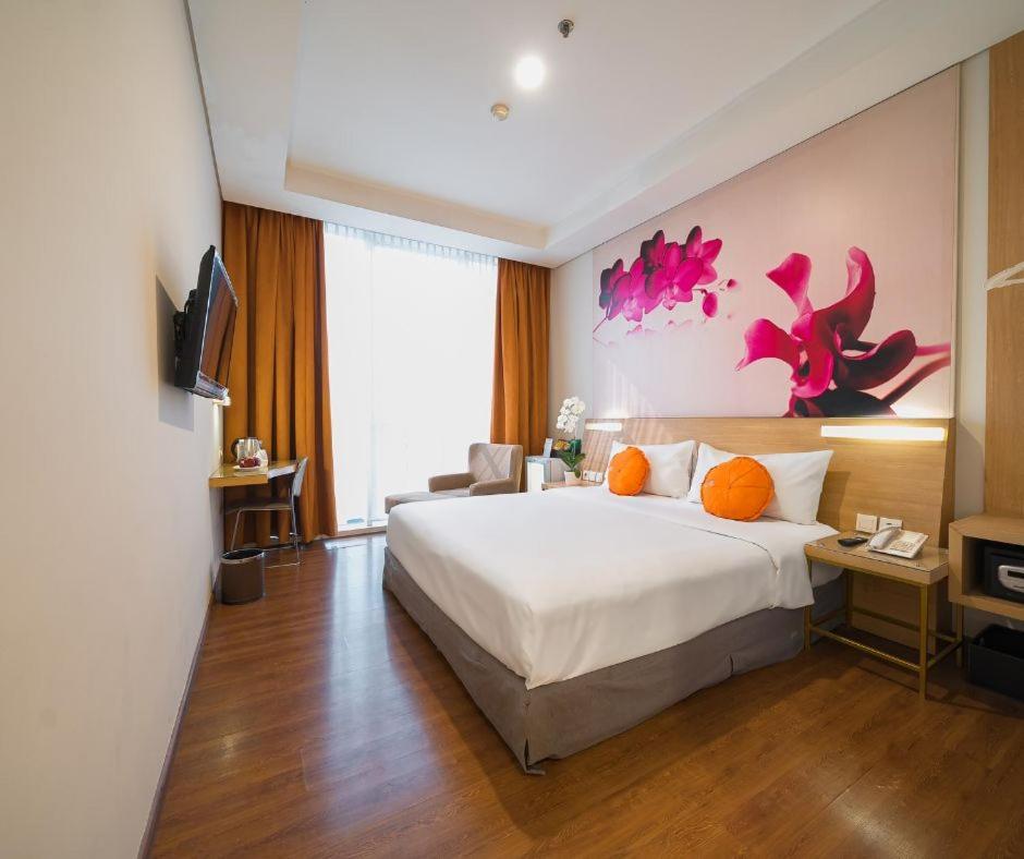 Hotel Grand G7 Pasar Baru 3*