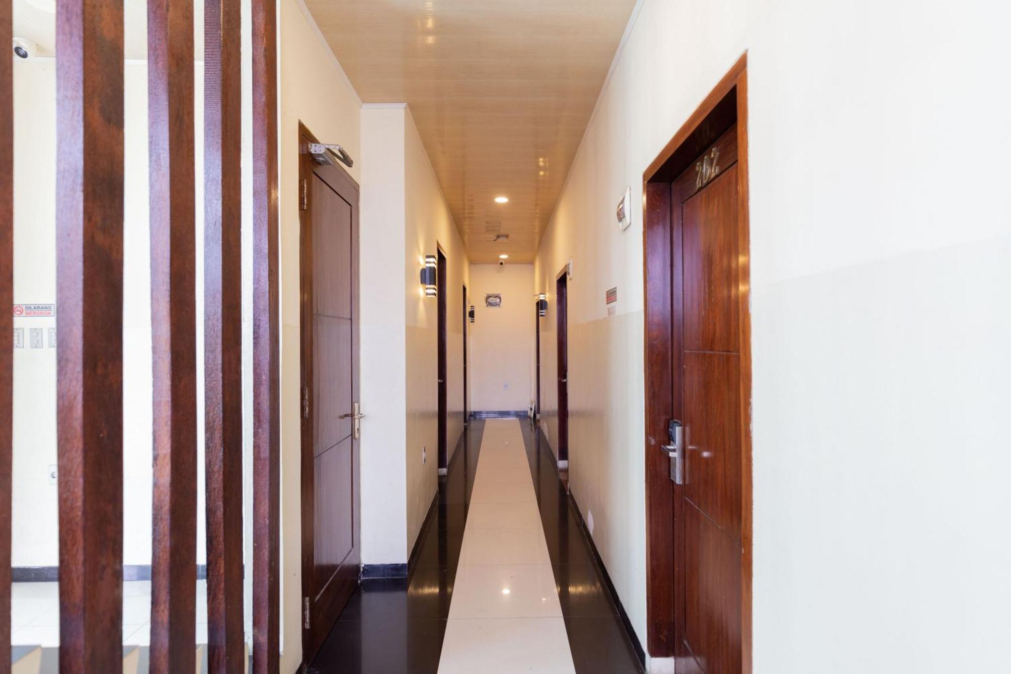 Reddoorz Near Halim Perdanakusuma 3 Wisma tamu Jakarta