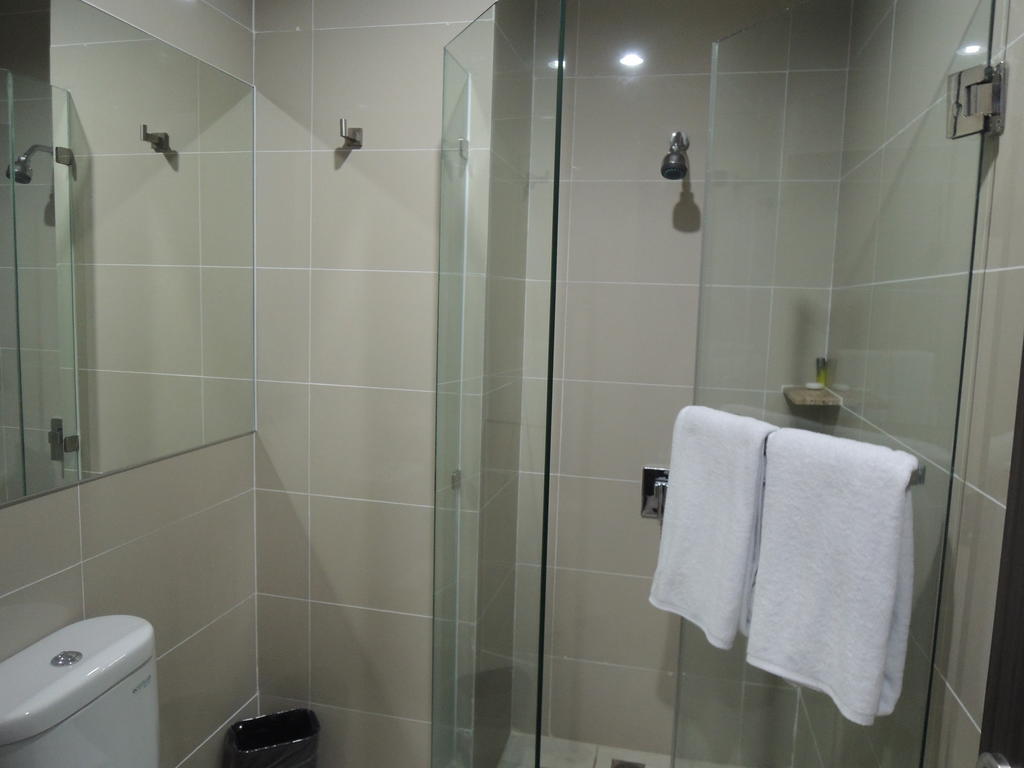 Harlys Hotel 2*