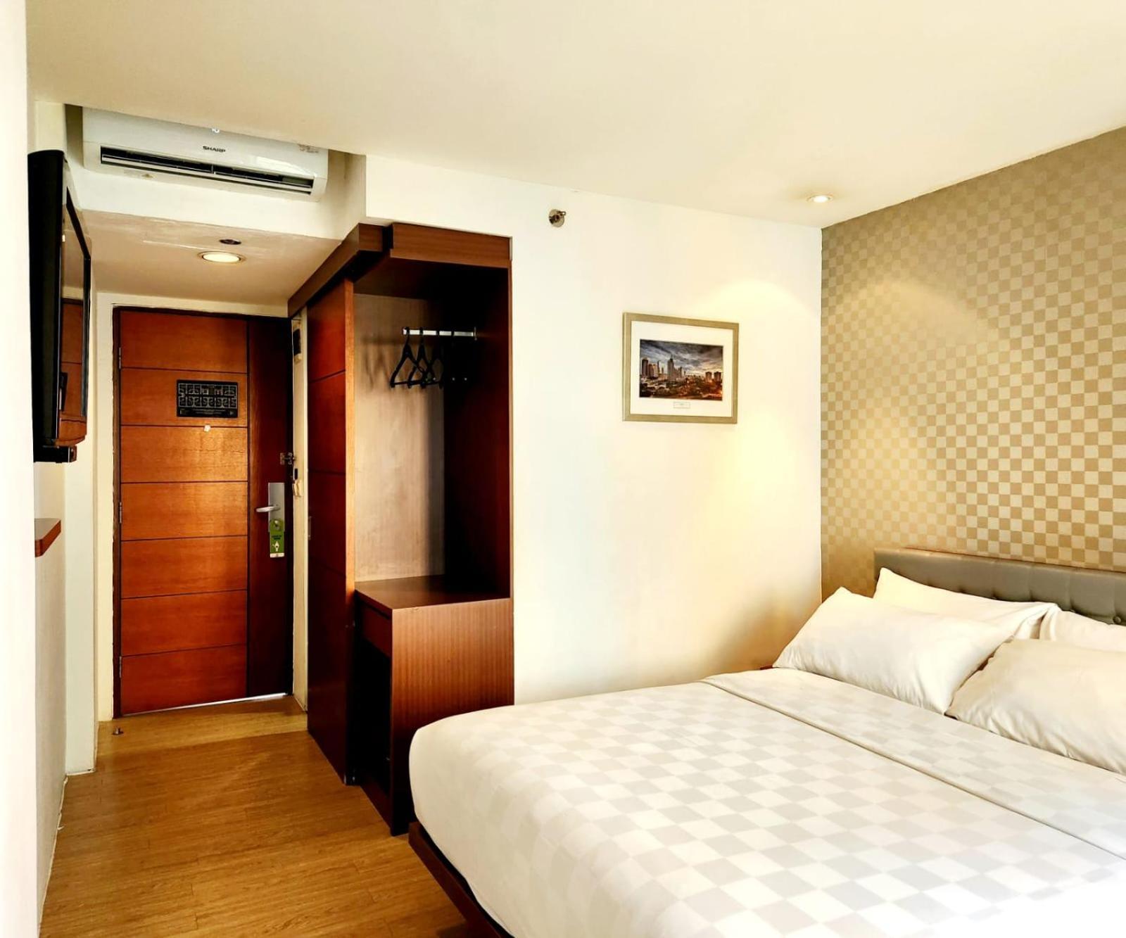 Hotel M