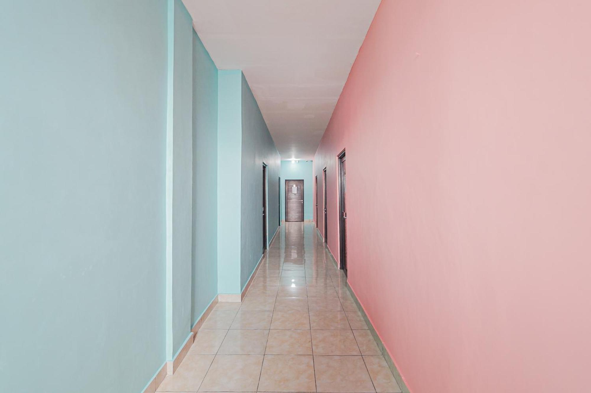 Reddoorz Near Universitas Yarsi 2*