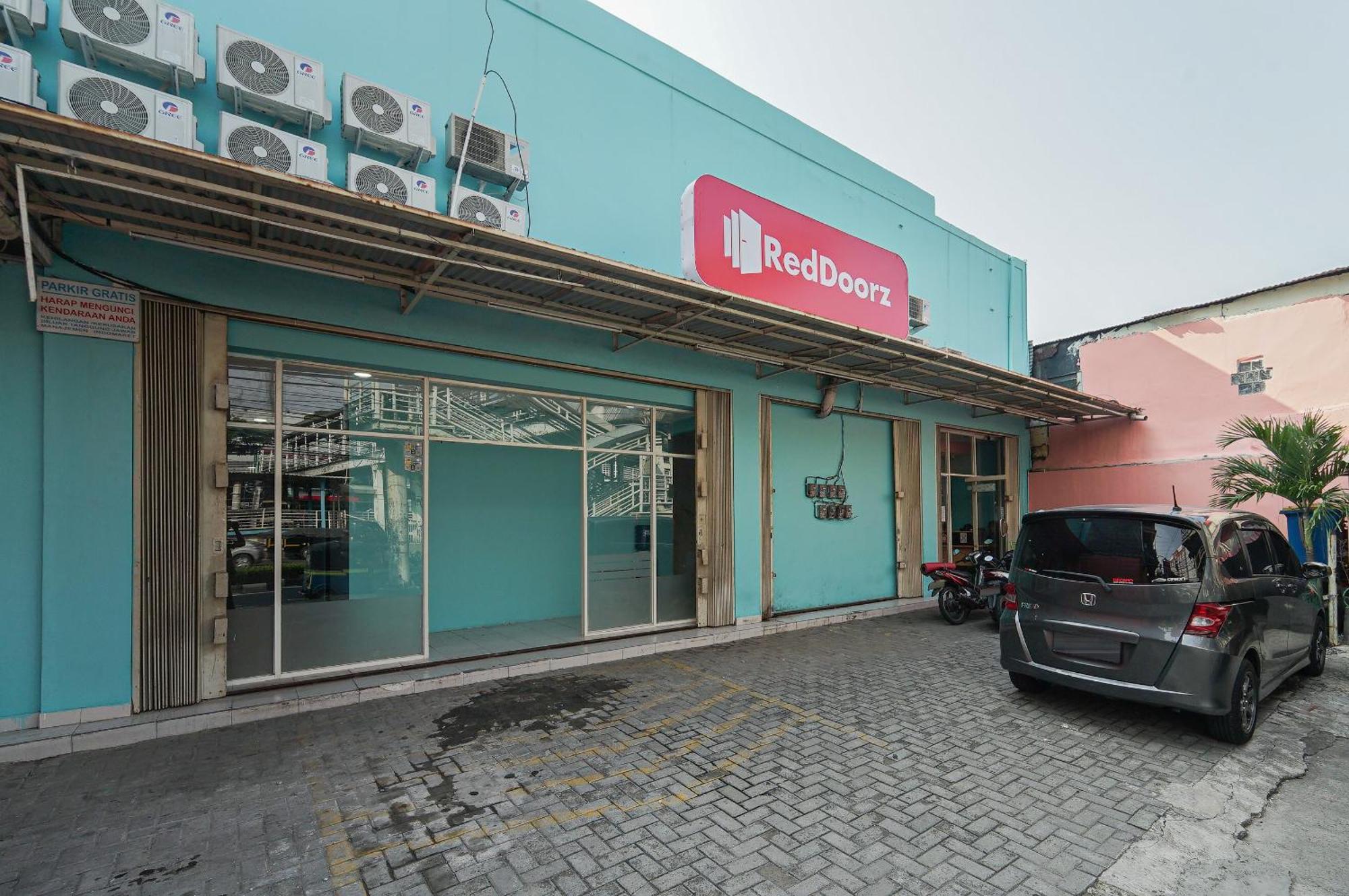 Reddoorz Near Universitas Yarsi Jakarta