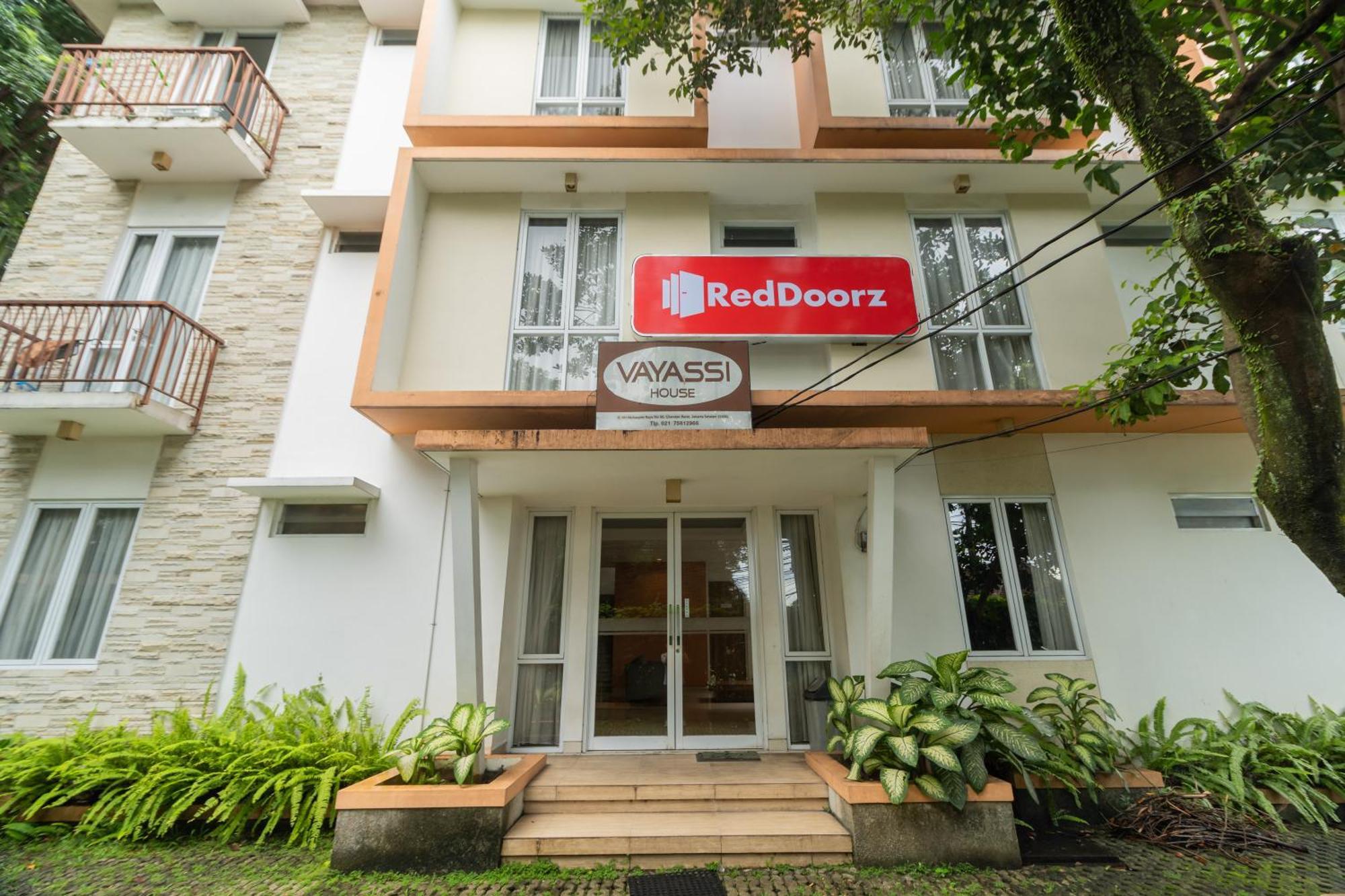 Reddoorz Syariah Near Prasetya Mulya Cilandak Campus Casa de hóspedes Jacarta