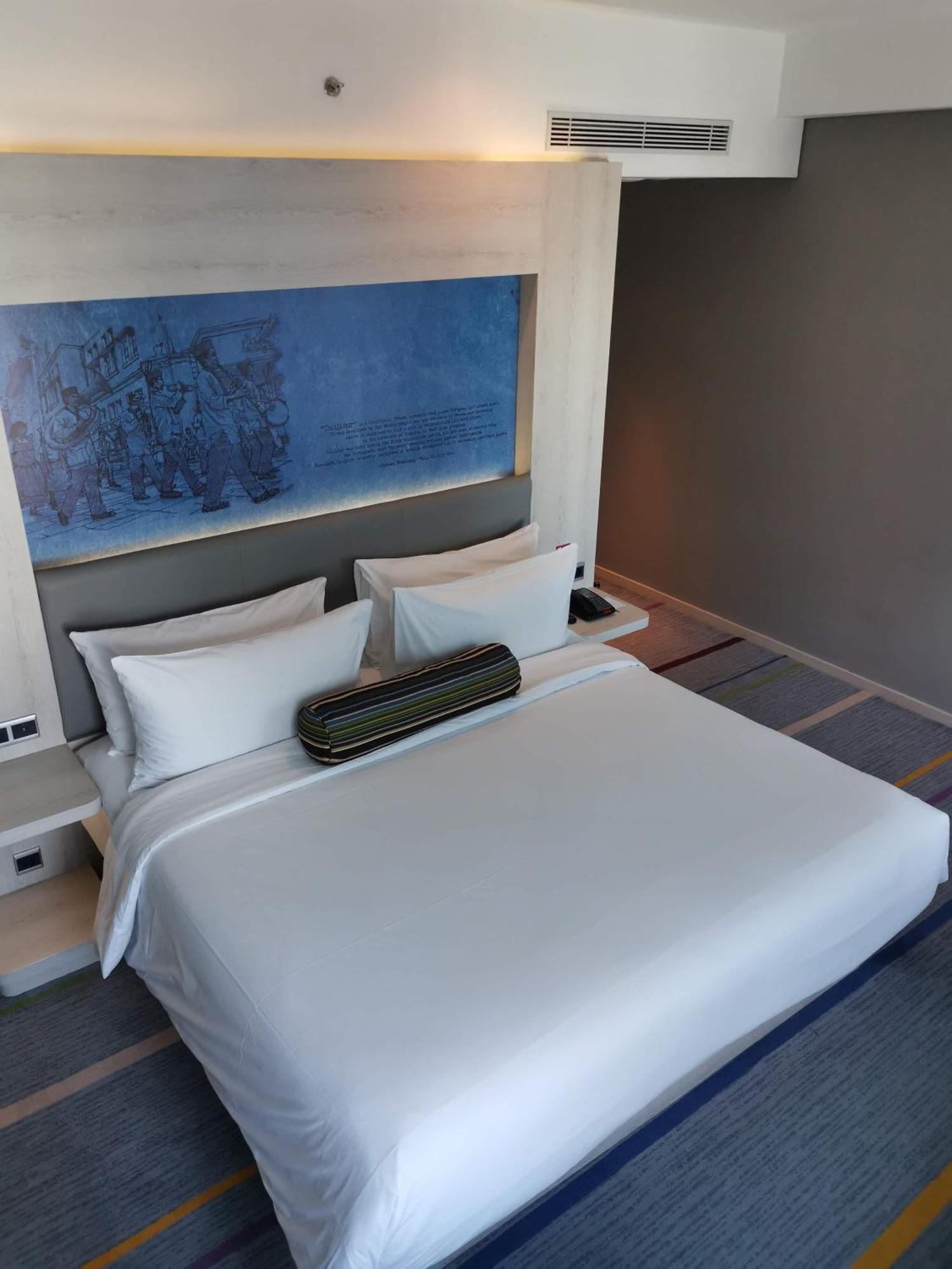 Aloft Wahid Hasyim Hotel 4*