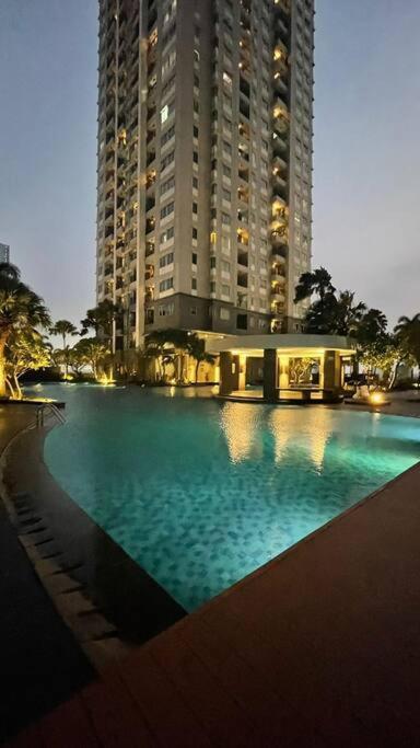 Urban Oasis Premium Staycation In Central * Jakarta