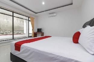 Reddoorz Premium Near Stasiun Lenteng Agung Guest house Jakarta
