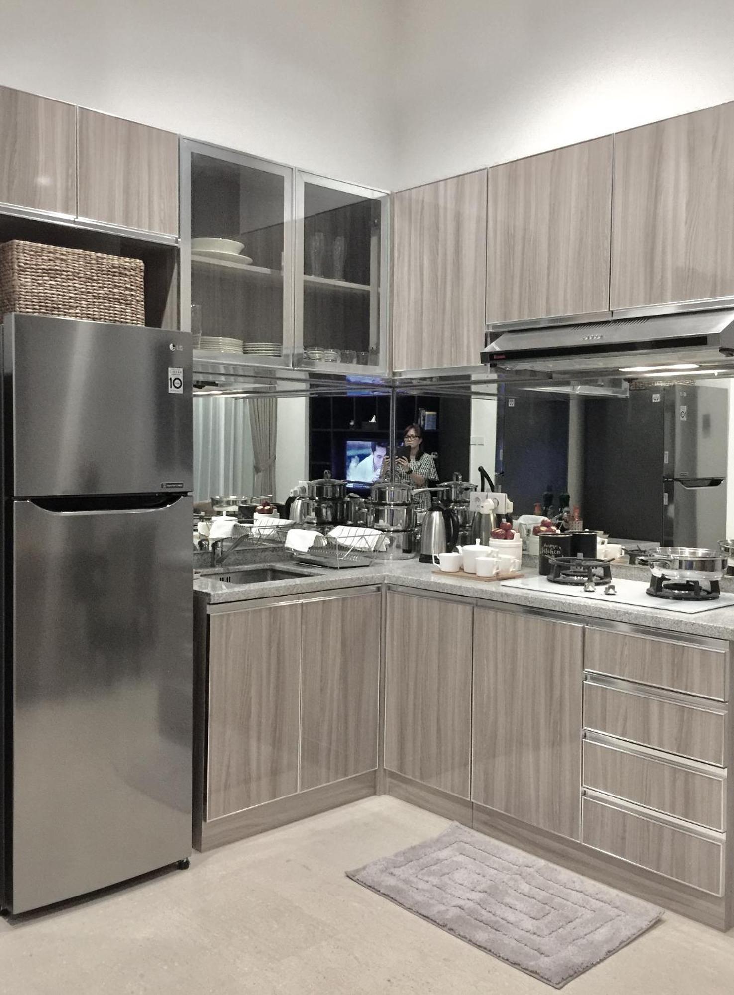 2br Lucky Tower Old Town Floor *