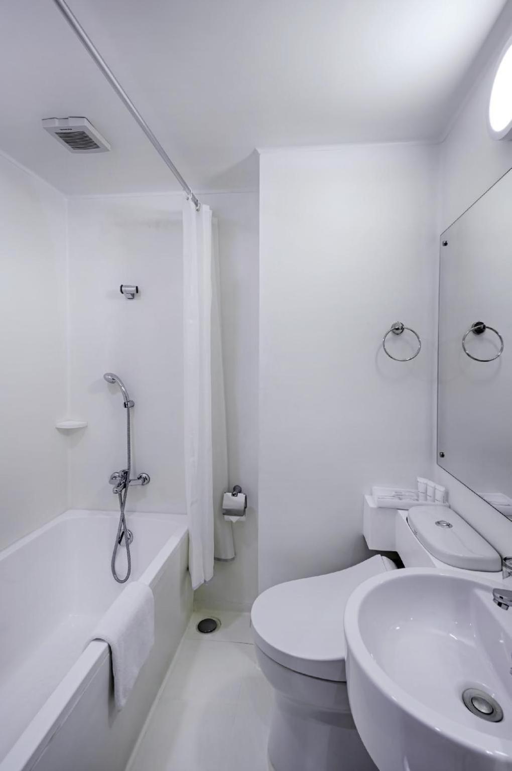 Kuretakeso Kemang Hotel 3*