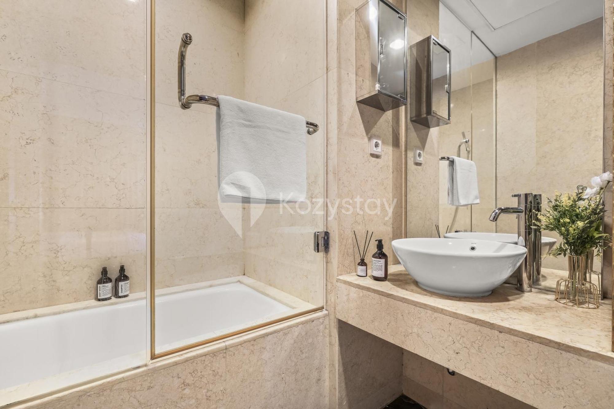 Soka By Kozystay - Mega Kuningan Jakarta