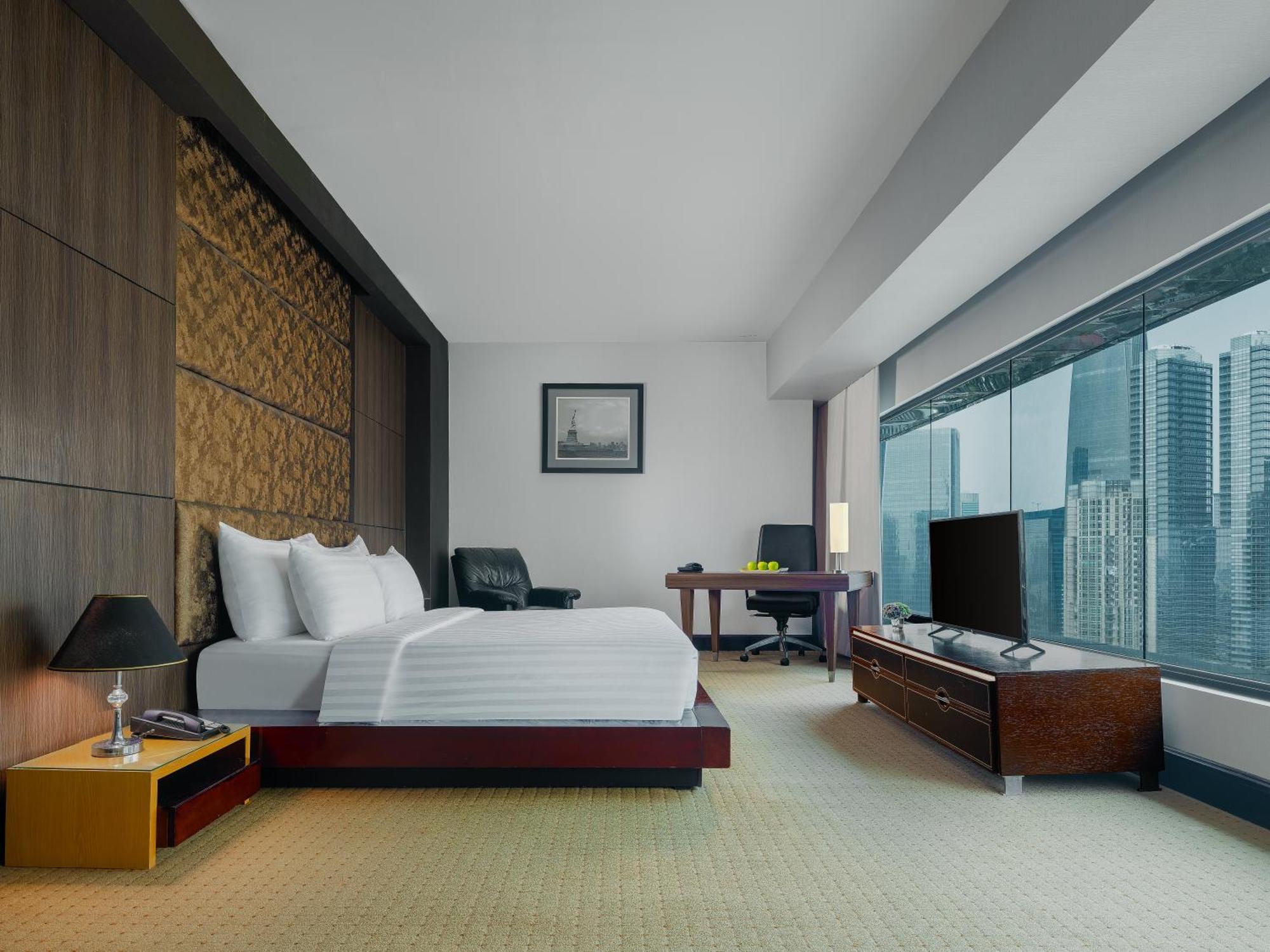 Manhattan Hotel Jakarta Hotel