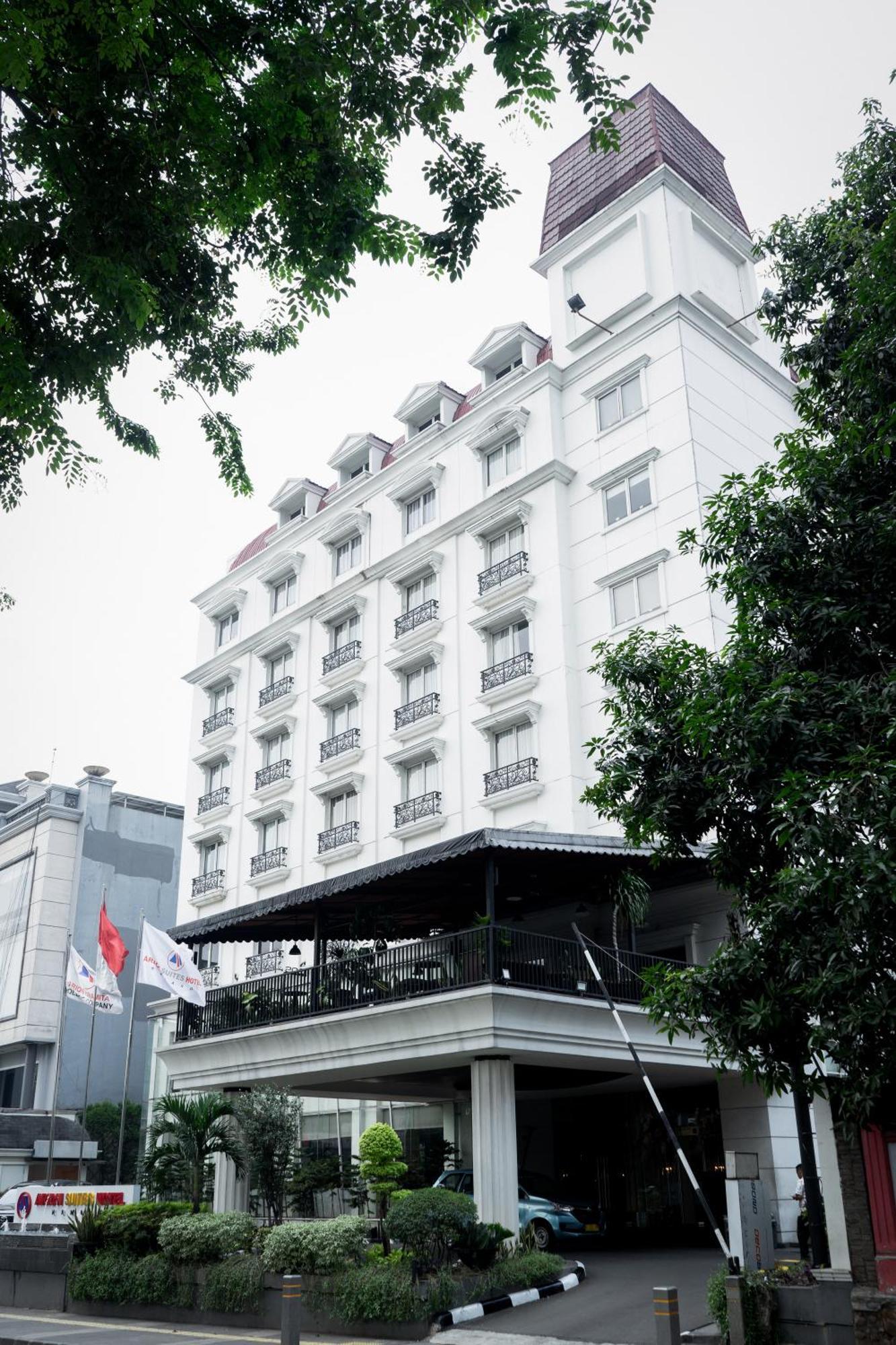 Hotel Arion Kemang 4*