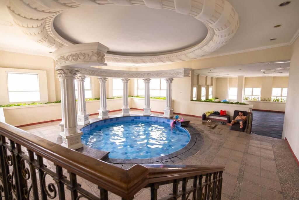 The Boulevard 1br