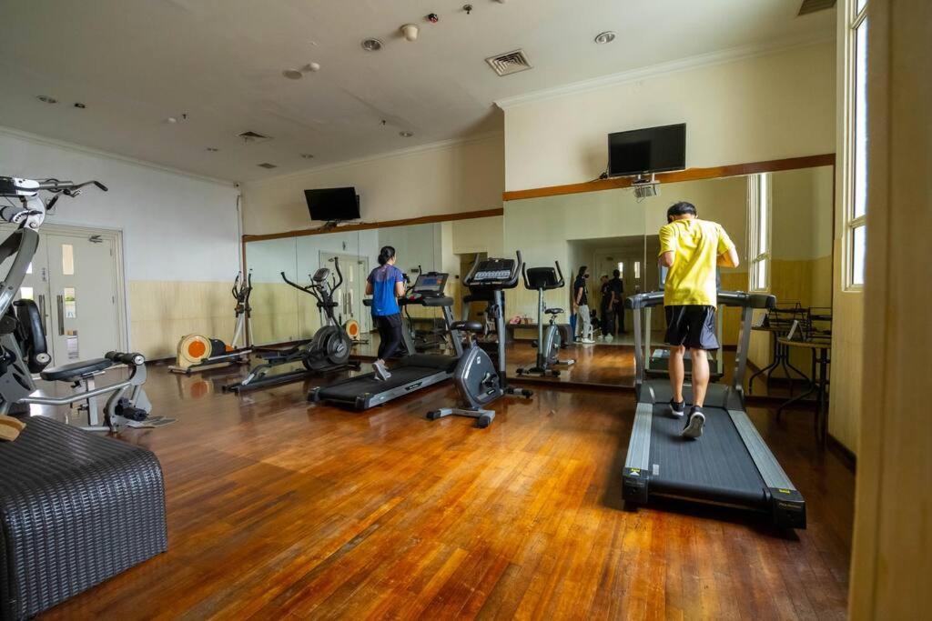 The Boulevard 1br *