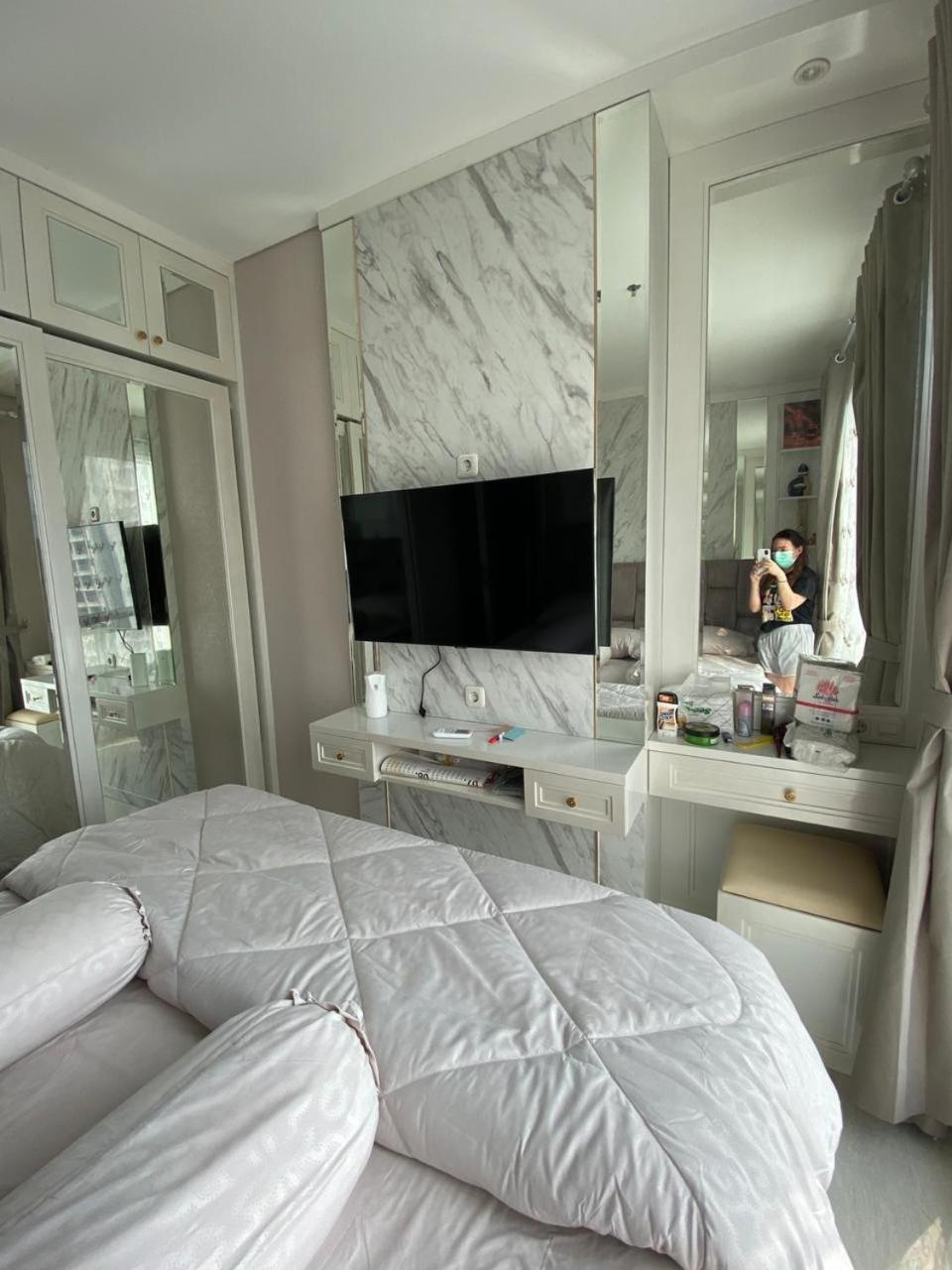 Apartment 2 Bedroom Grand Madison Near Park Jakarta