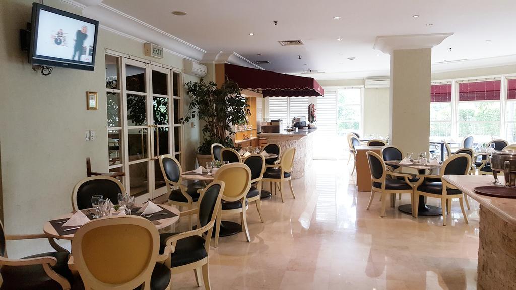 Aparthotel Batavia & Serviced