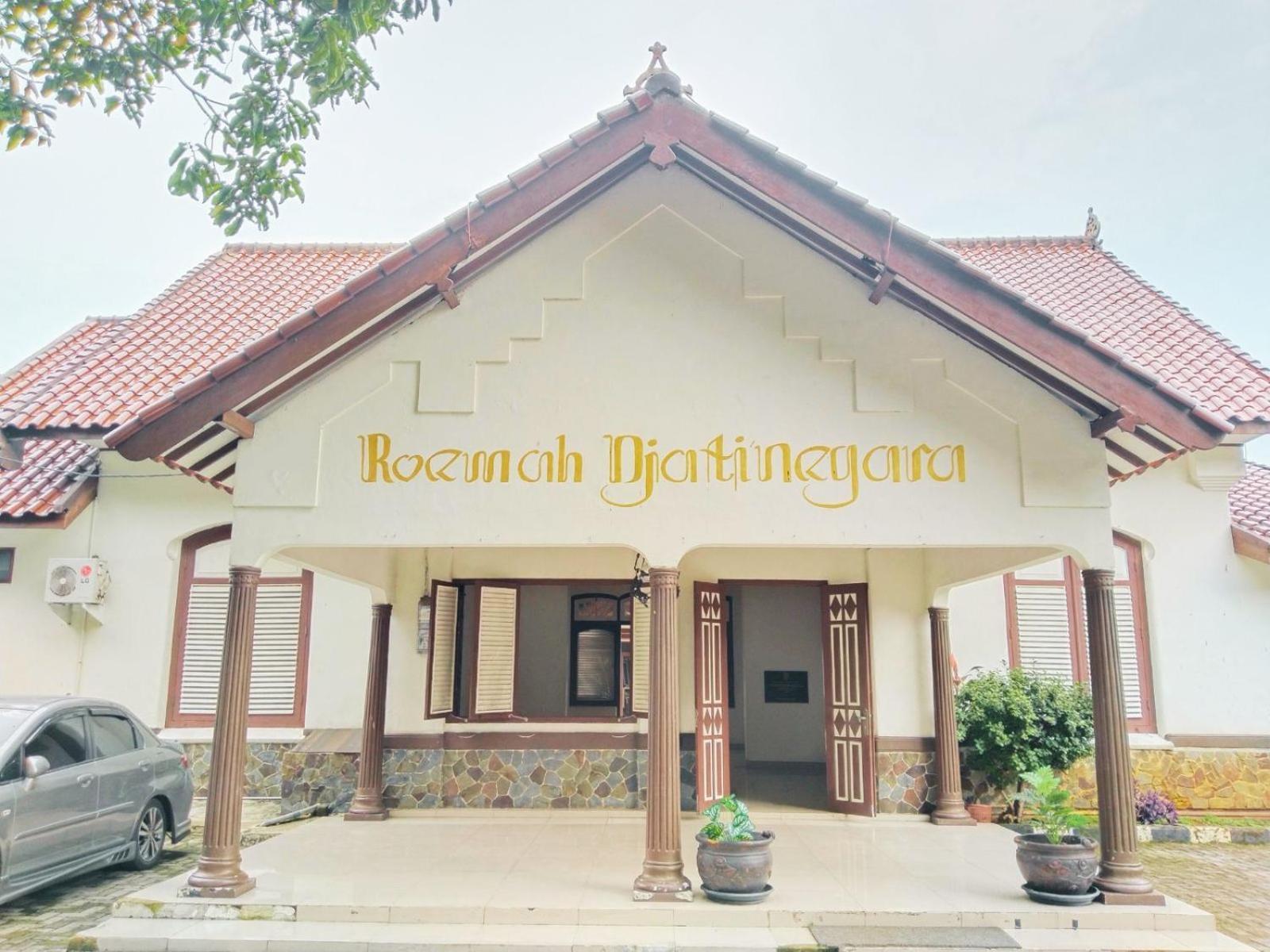 Roemah Djatinegara Hotel