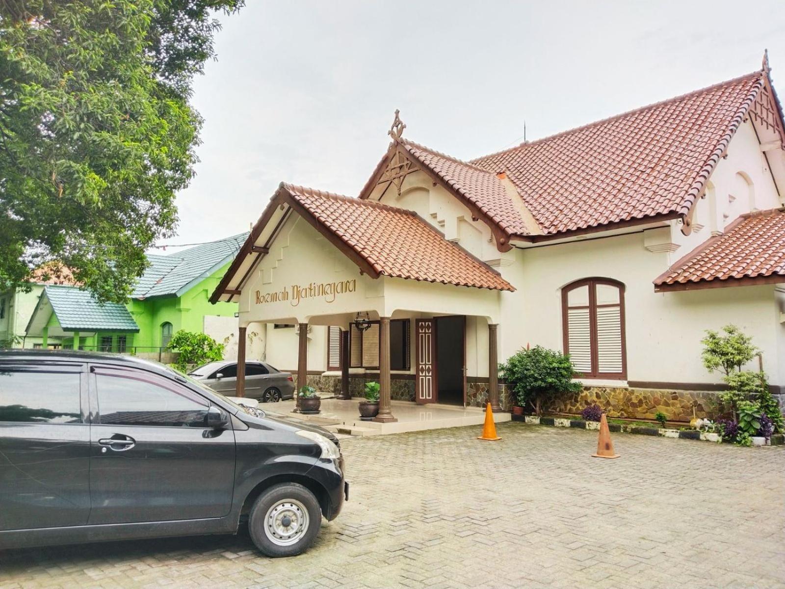 Hotel Roemah Djatinegara 3*