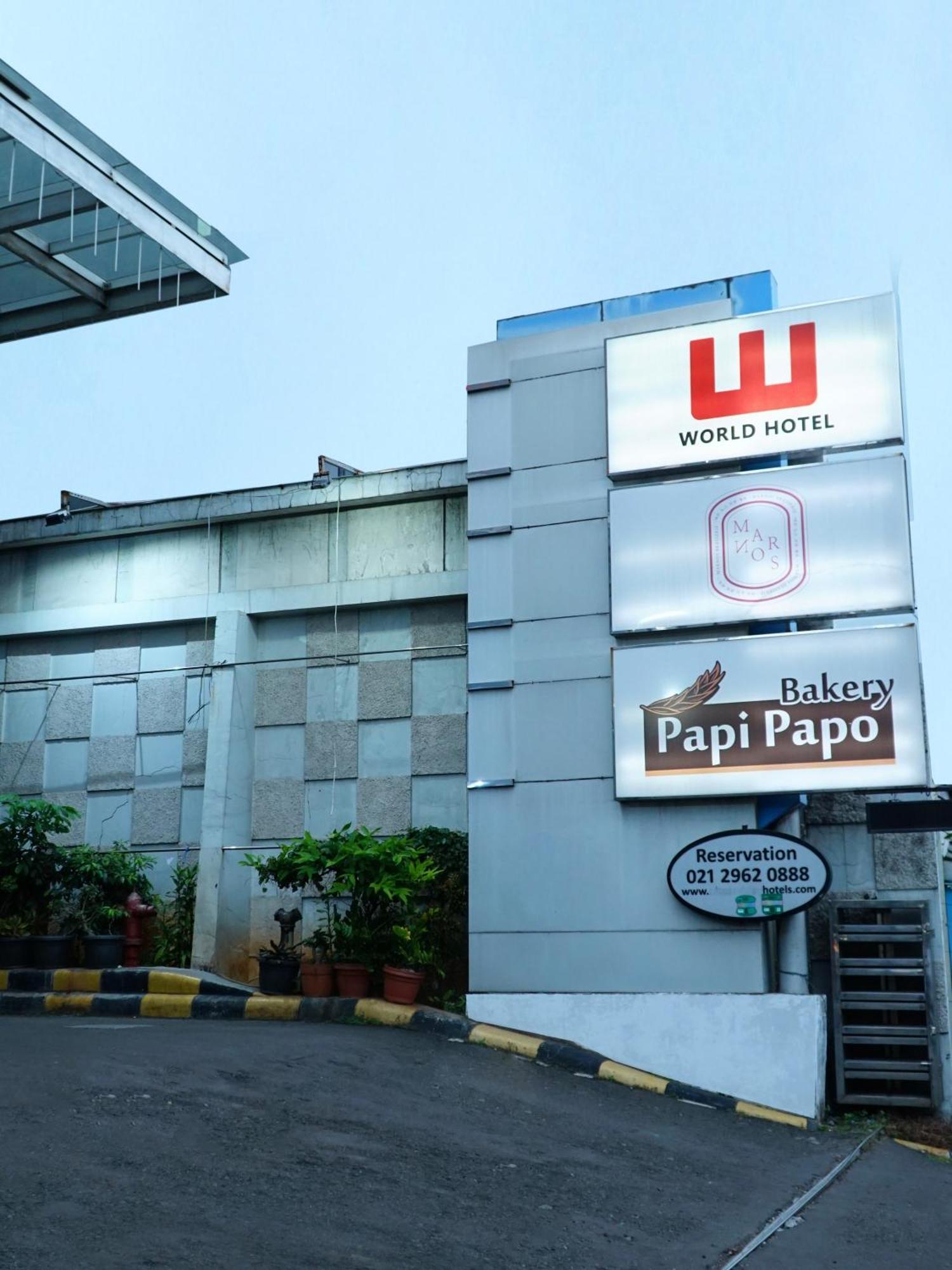 World - Bandengan Hotel Jakarta