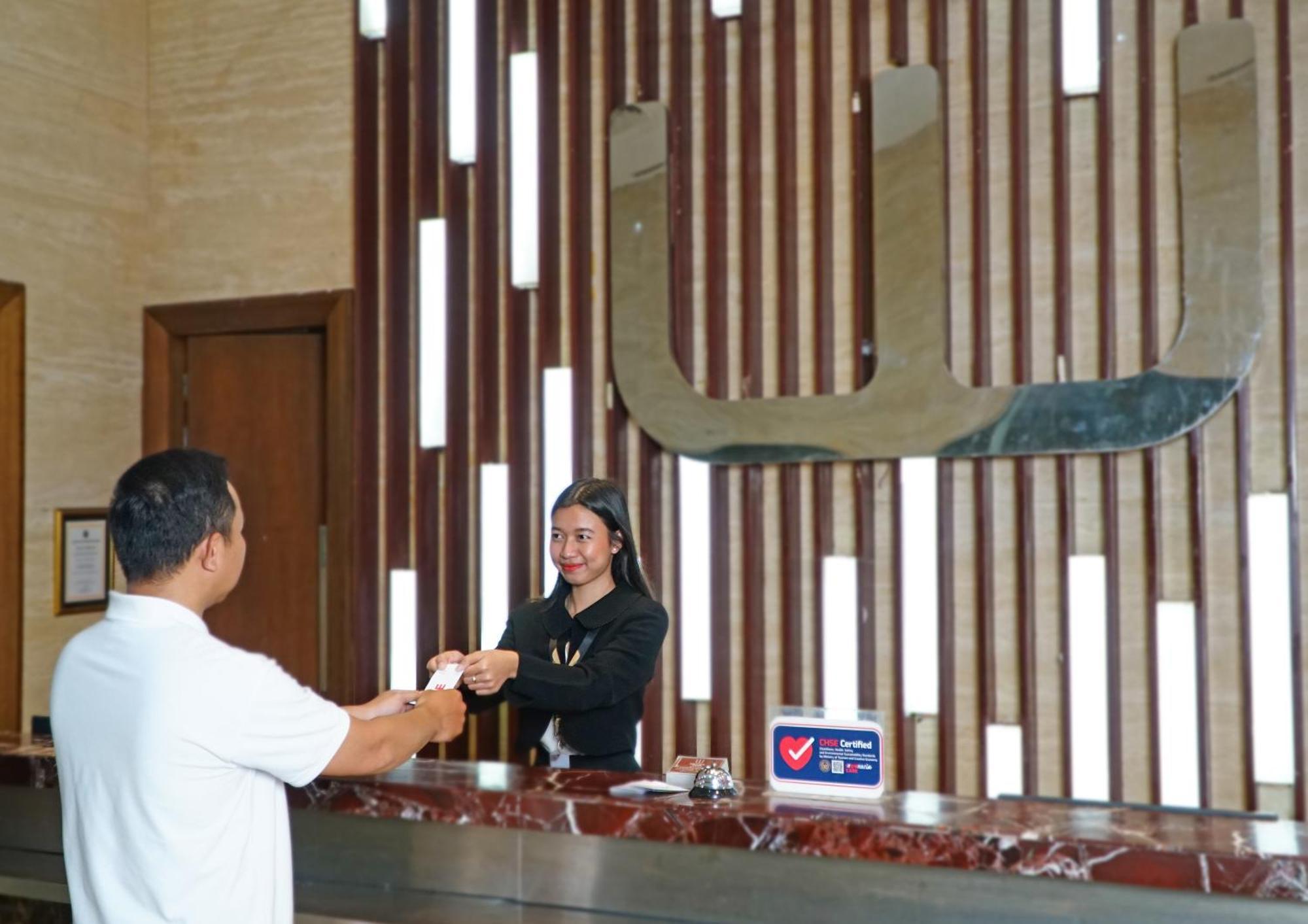 Hotel World - Bandengan Jakarta