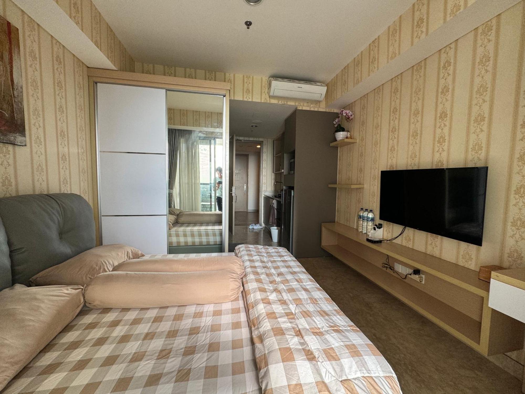 - Gold Coast Pik, Utara Jakarta