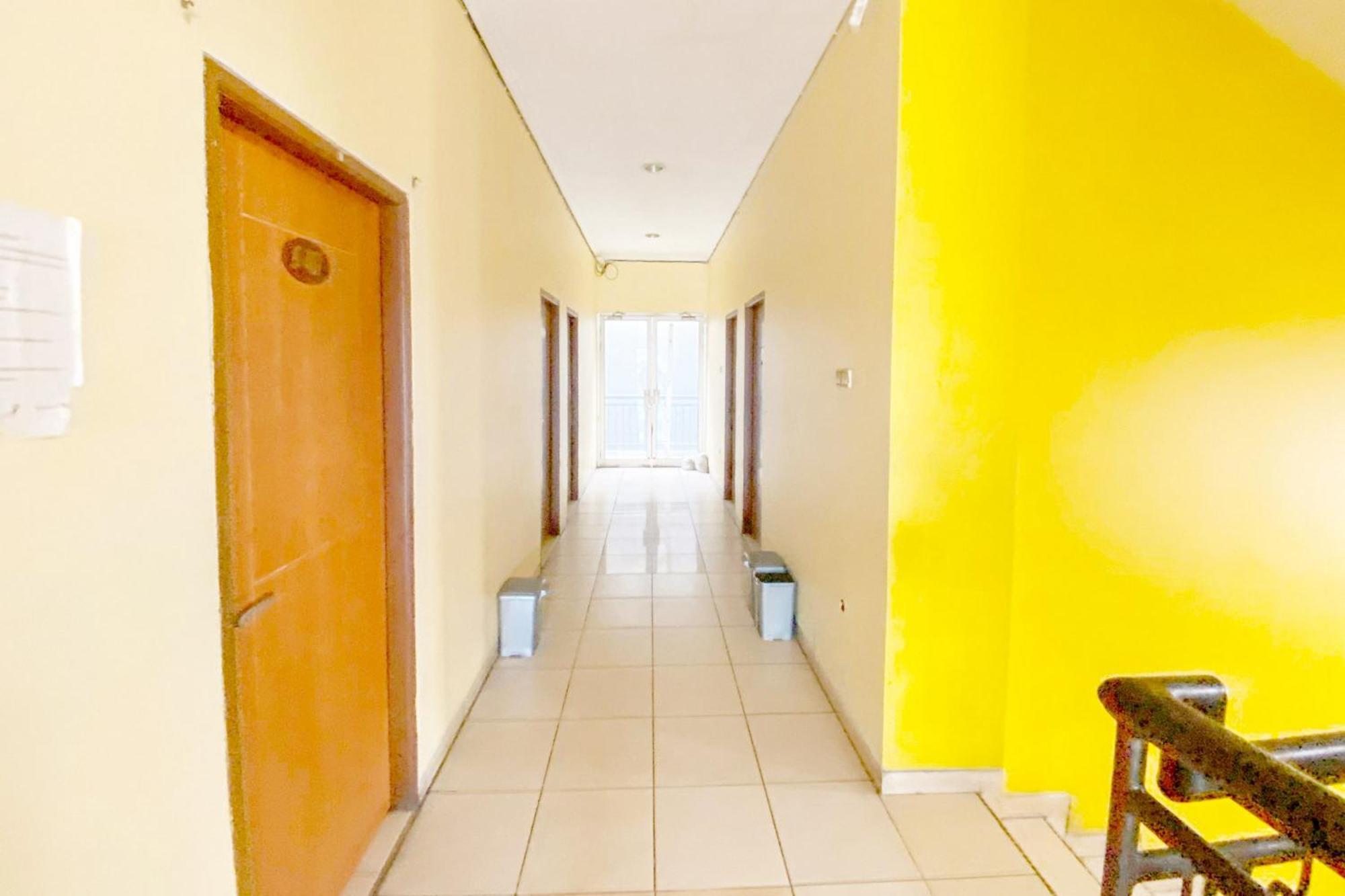 Hotel Tangki Premier Redpartner 2*
