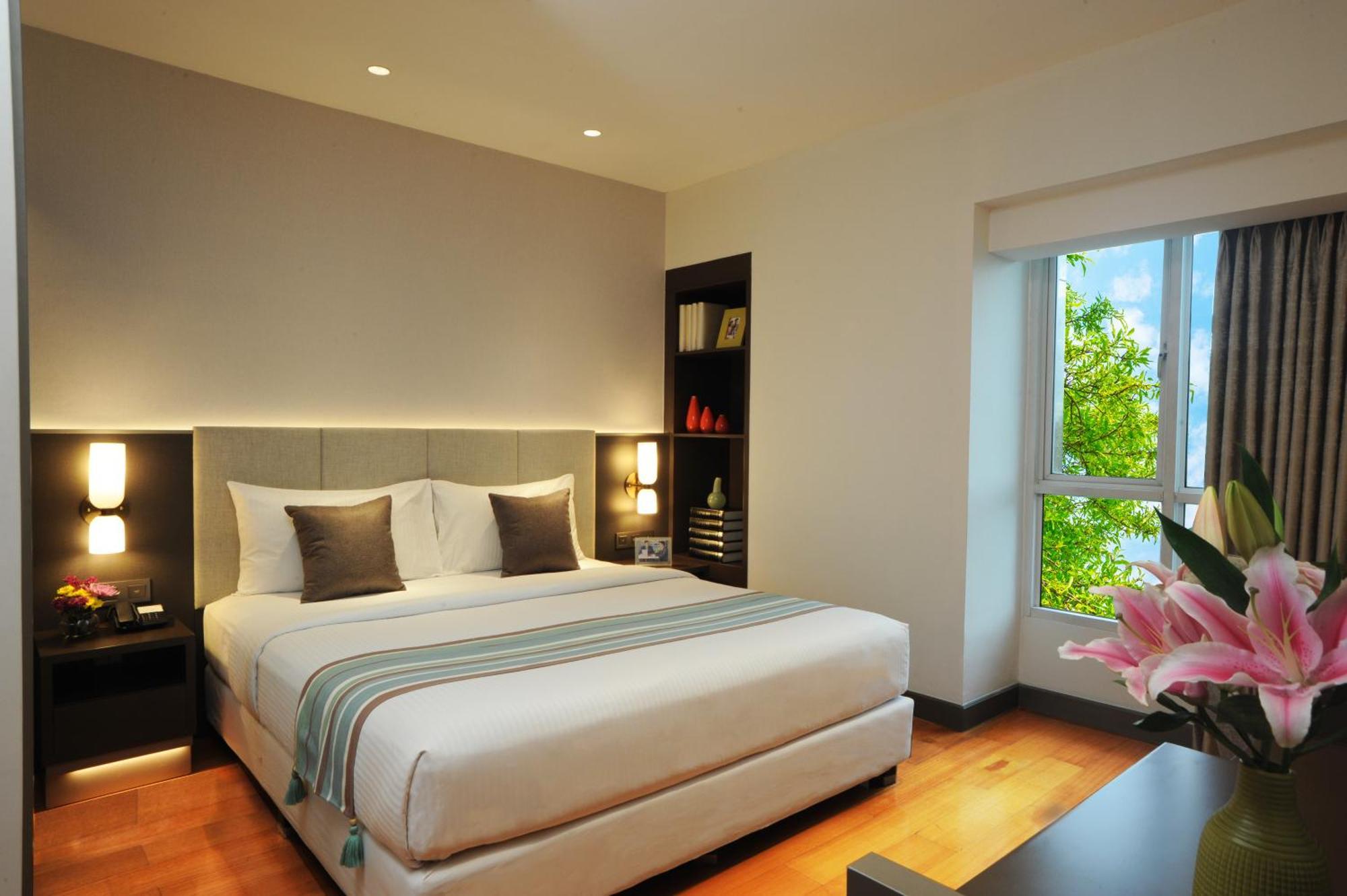 Somerset Berlian * Jakarta