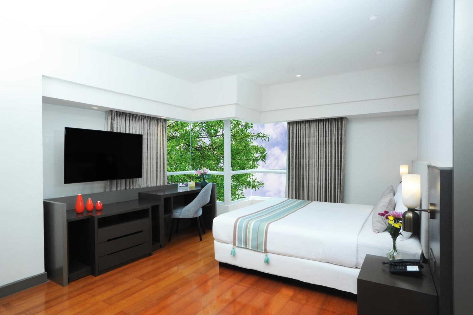 Apartment Somerset Berlian