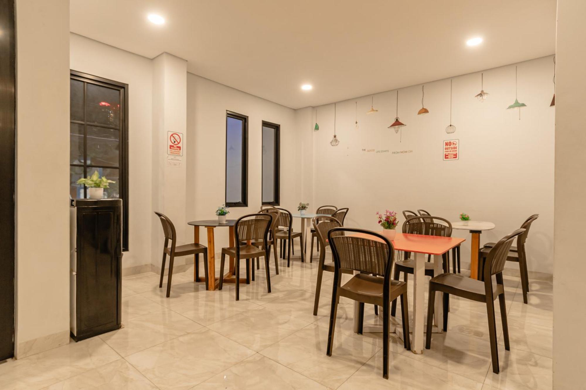 Monggo Mampir Tanjung Duren By Reccoma Hotel 2*