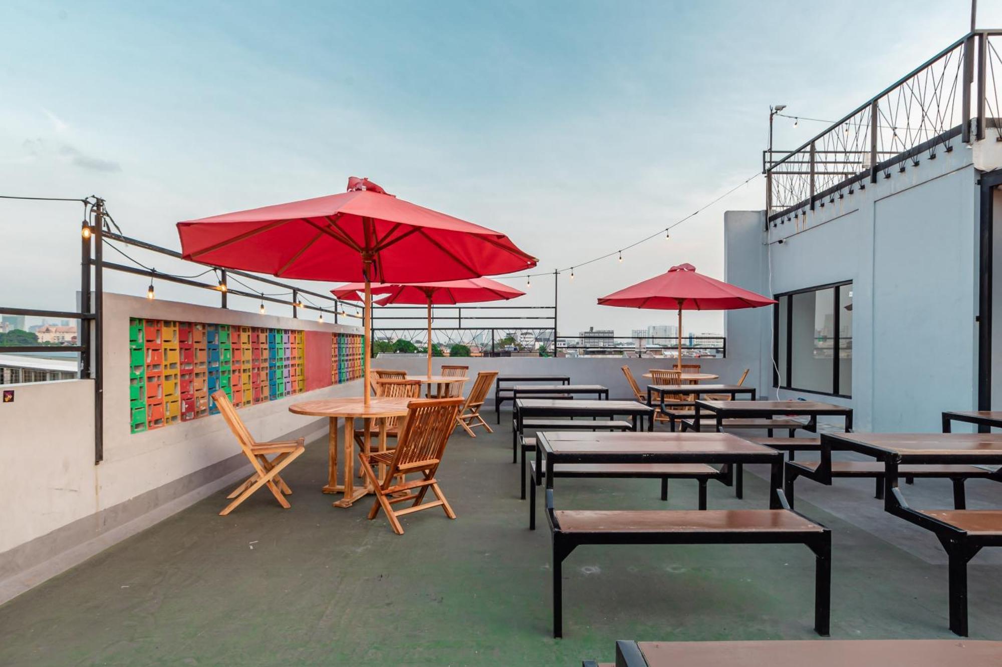 Monggo Mampir Tanjung Duren By Reccoma Hotel