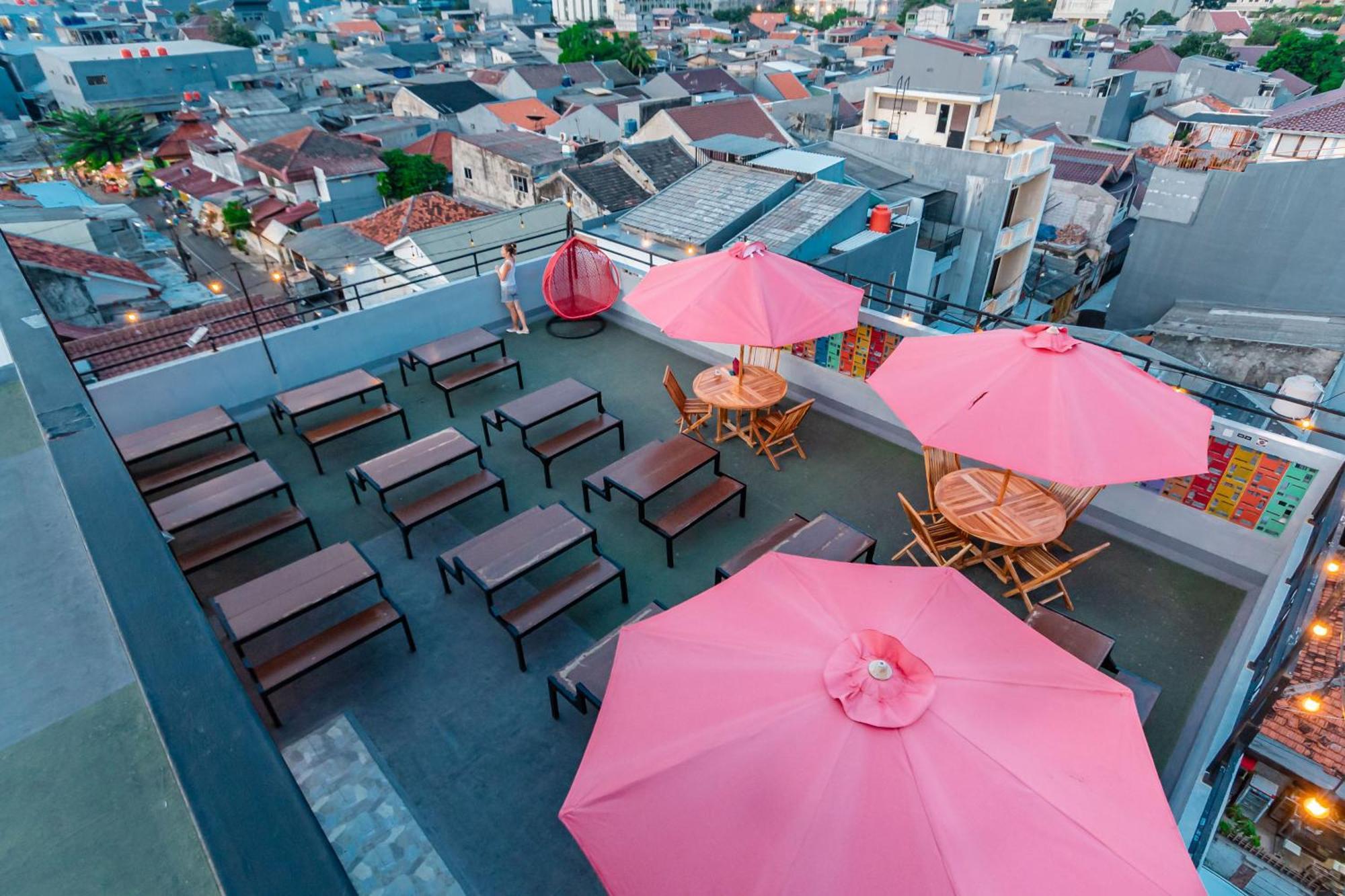 Hotel Monggo Mampir Tanjung Duren By Reccoma