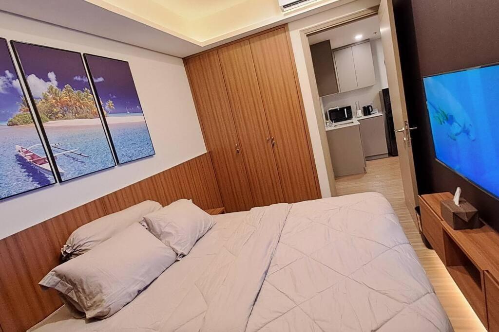 Apartment Gold Coast Pik 1br Netflix Wifi Sofa Bed Jakarta