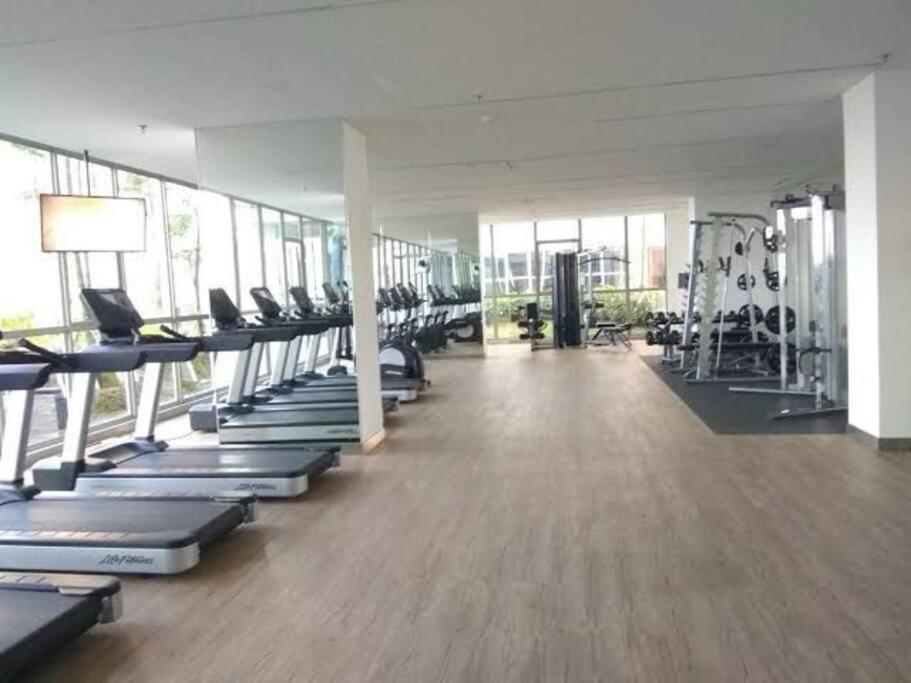 Apartment Gold Coast Pik 1br Netflix Wifi Sofa Bed Jakarta