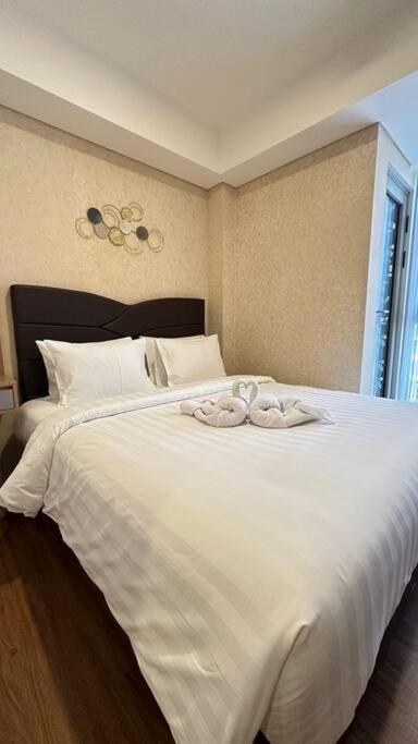 Apartemen Goldcoast Europe Sofabed Wifi Netflix Jakarta