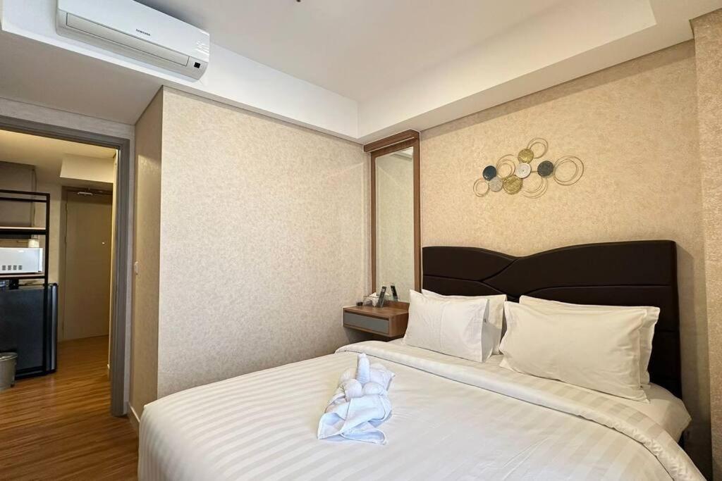 Apartemen Goldcoast Europe Sofabed Wifi Netflix Jakarta