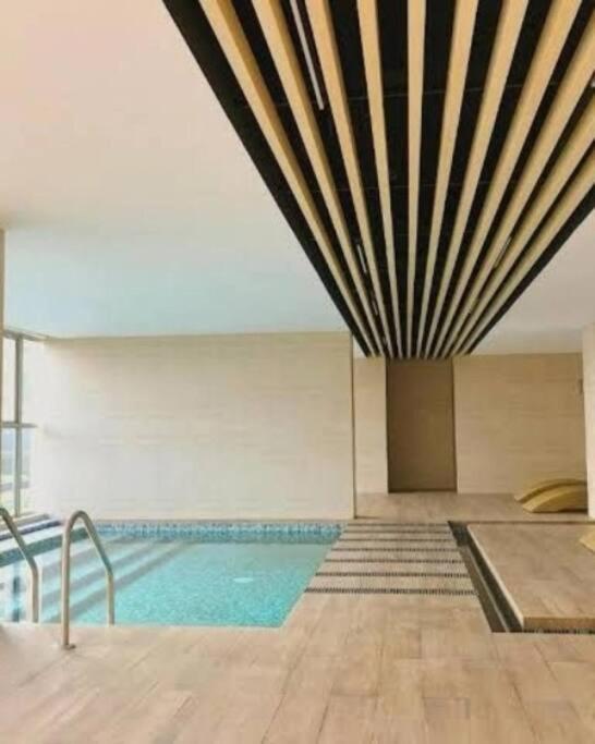 Apartemen Goldcoast Europe Sofabed Wifi Netflix