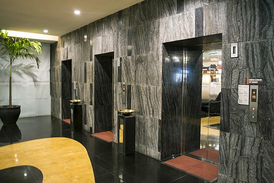 Harris Fx Sudirman 4*