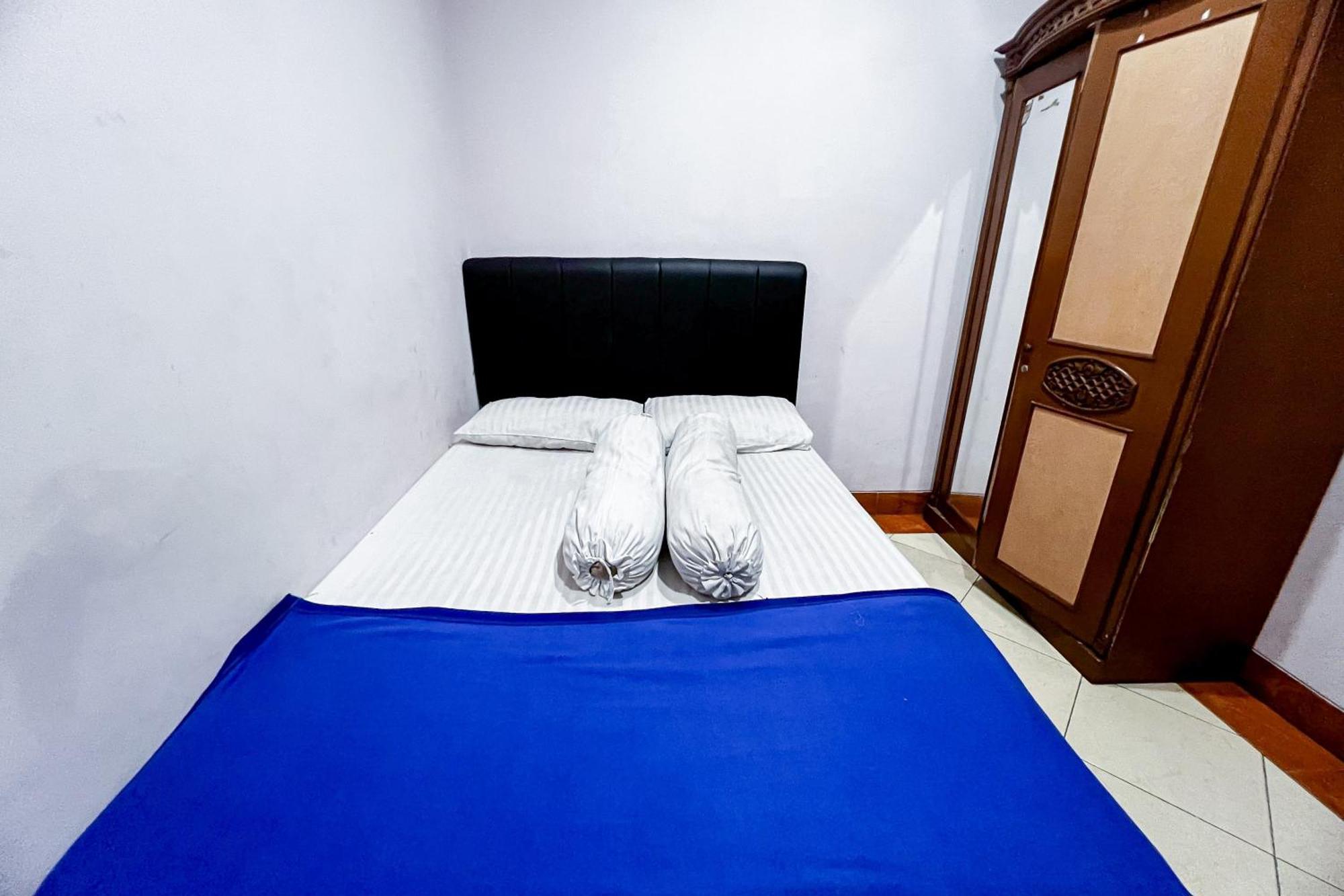 House Of Livina Mitra Reddoorz Hotel